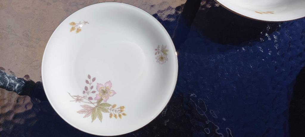 Eetservies porselein -36 stuks, Ophalen, Zo goed als nieuw, Overige stijlen, Porselein