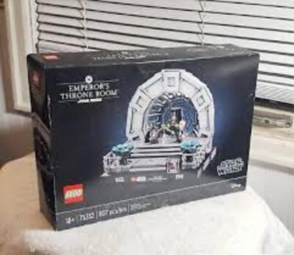 75352 LEGO Star Wars Emperor's Throne Room Diorama, Ophalen of Verzenden, Nieuw, Complete set, Lego