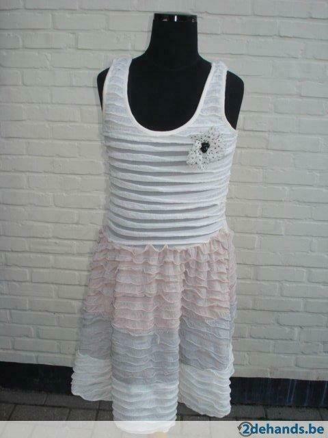 leuke witte zomerjurk - AX Paris - maat: S - stretchmodel, Kleding | Dames, Jurken, Ophalen of Verzenden, Gedragen, Maat 36 (S)