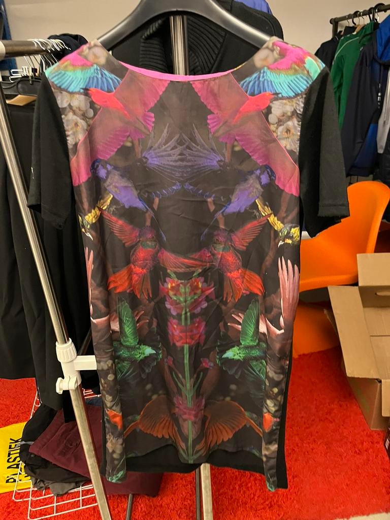Robe Yumi sang taille 40 satin devant, Enlèvement ou Envoi, Comme neuf, Taille 38/40 (M)