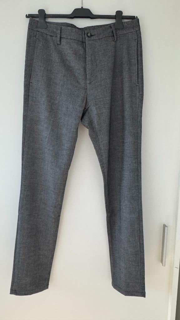 Broek (W32/L32) van Bruce & Butler, Kleding | Heren, Broeken en Pantalons, Zo goed als nieuw, Maat 48/50 (M), Grijs, Verzenden