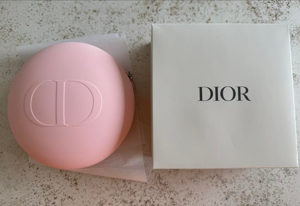 Trousse de maquillage Dior, Bijoux, Sacs & Beauté, Neuf, Maquillage, Enlèvement ou Envoi, Rose