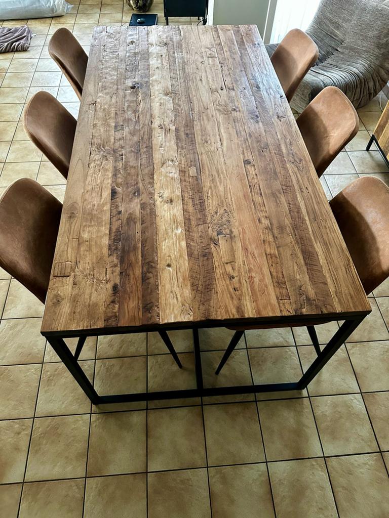 Houten eettafel, Ophalen, Zo goed als nieuw