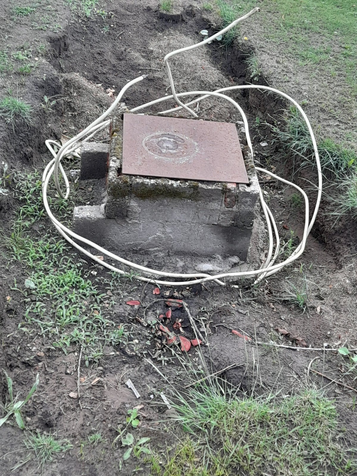 Mazuttank ondergrondse met 300 liter gratis., Doe-het-zelf en Bouw, Verwarming en Radiatoren, Ophalen, Gebruikt