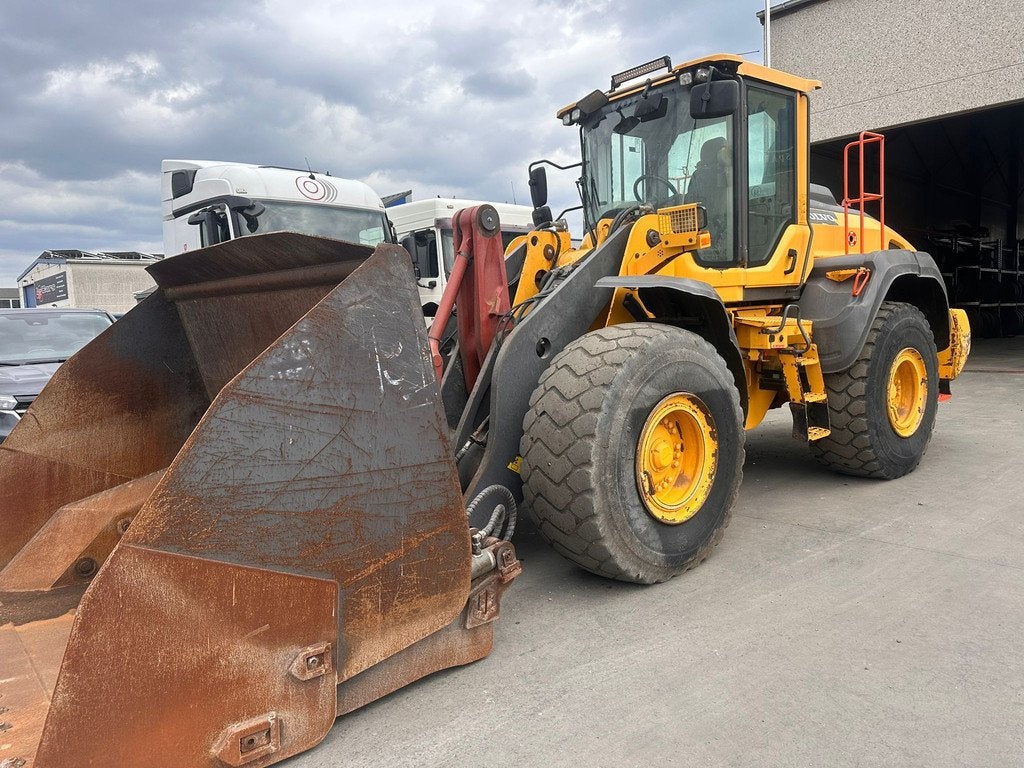Volvo L110 (année de construction 2016), Articles professionnels, Machines & Construction | Grues & Excavatrices, Chargeuse sur pneus ou Chouleur