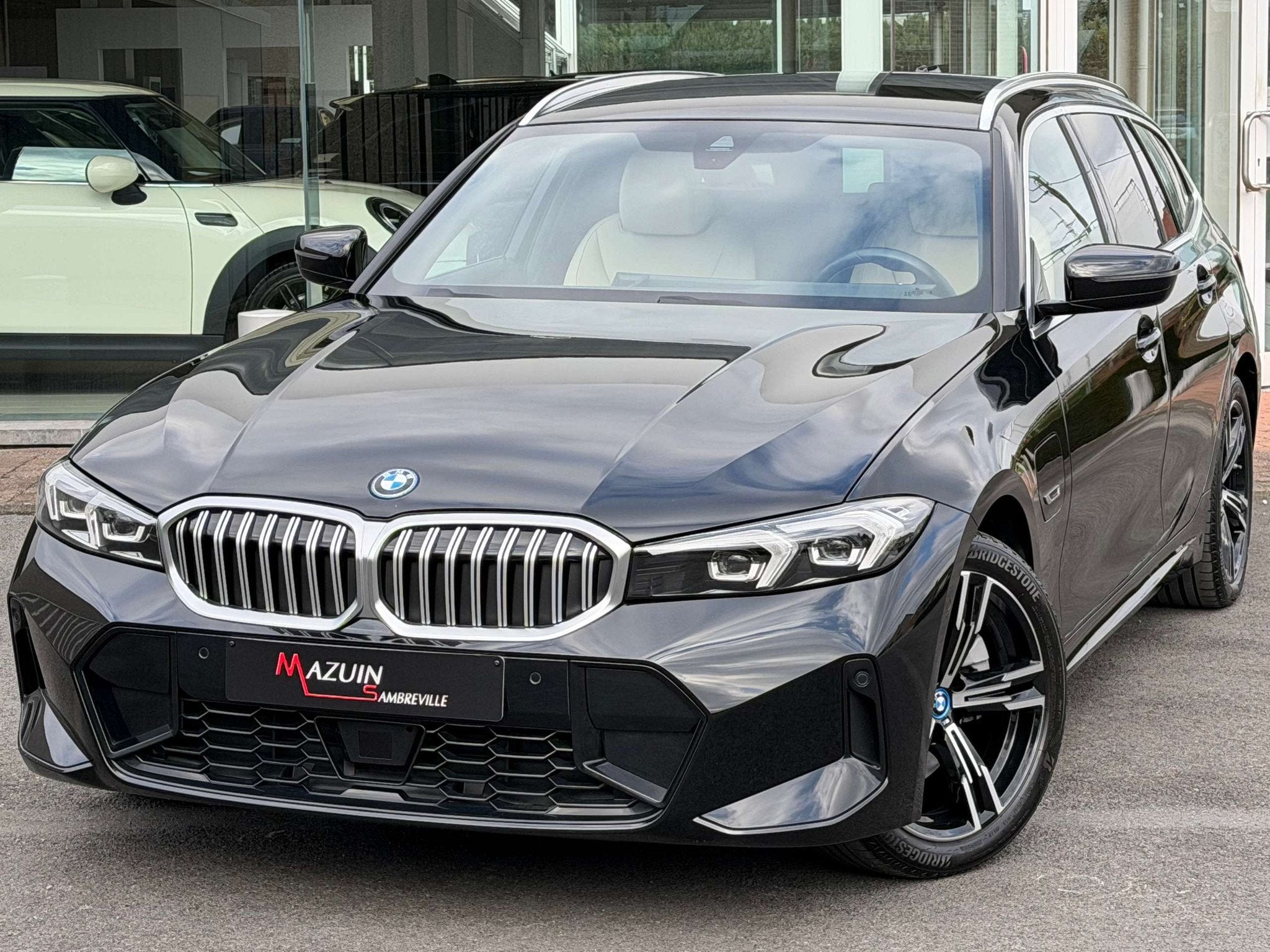 BMW 3 Serie 320 Touring 320eAS PHEV * Pack M * Cuir * Camér, Auto's, Automaat, 1998 cc, Beige, 4 cilinders