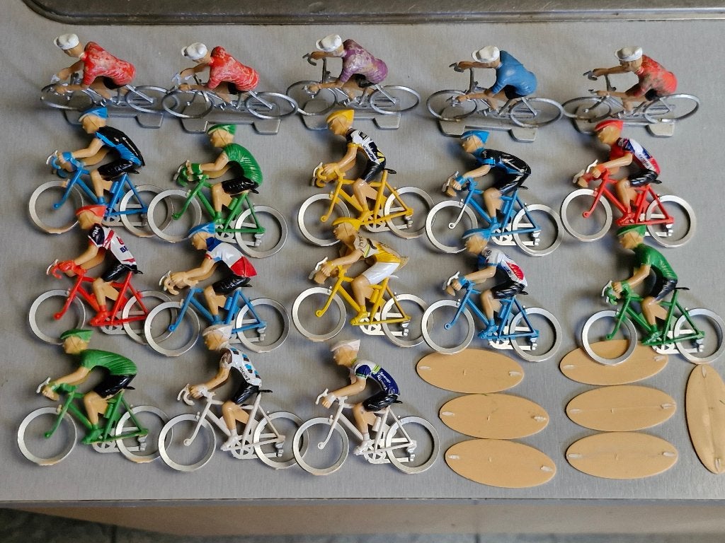cyclistes miniatures en plastique (RÉSERVÉS), Envoi, Utilisé