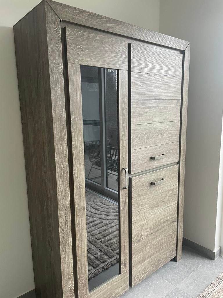 Vitrinekast met Verlichting, Ophalen, Zo goed als nieuw, Glas