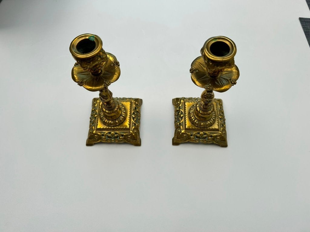Antieke bronzen kandelaar, Antiek en Kunst, Ophalen, Koper of Brons