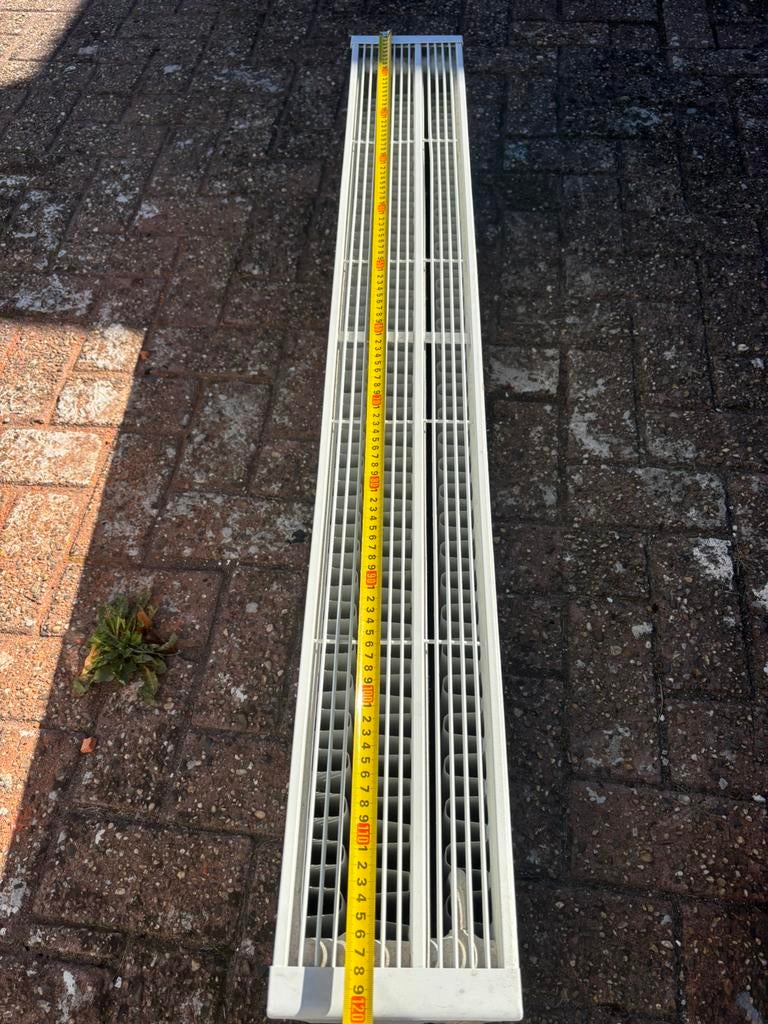 Vasco T33 radiator, Huis en Inrichting, Ophalen, Zo goed als nieuw