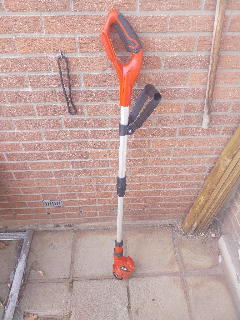 Randsnijder op batterijen, Tuin en Terras, Ophalen, Gebruikt, Accu