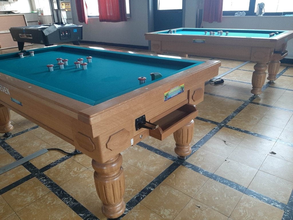 Biljarts en voetbaltafels., Ophalen, Zo goed als nieuw, Biljarttafel