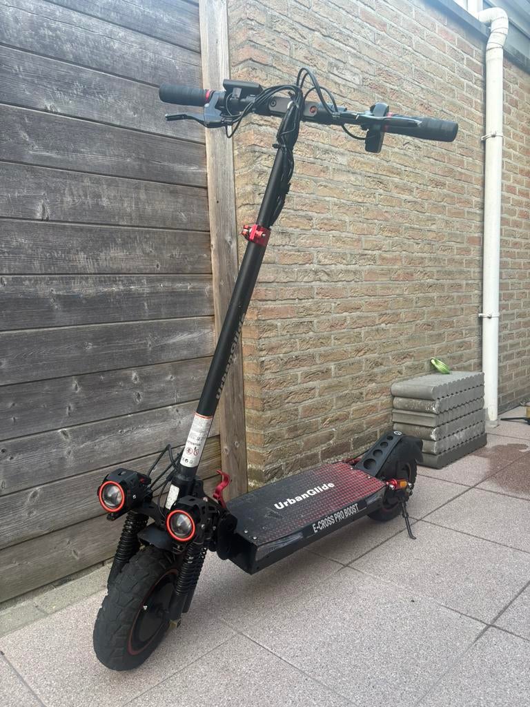 Elektrische step urban glide ecross pr boost, Fietsen en Brommers, Steps, Ophalen of Verzenden, Gebruikt, Elektrische step (E-scooter)