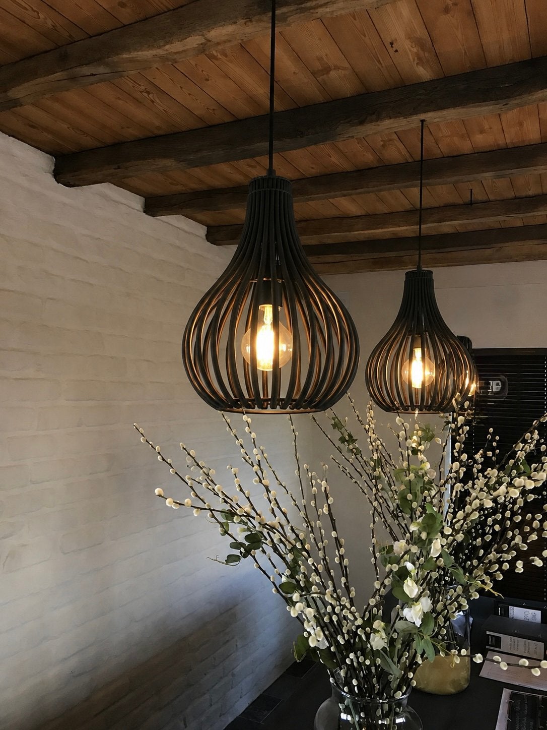 2 houten hanglampen - landelijk moderne, Ophalen, Zo goed als nieuw, Hout, Landelijk