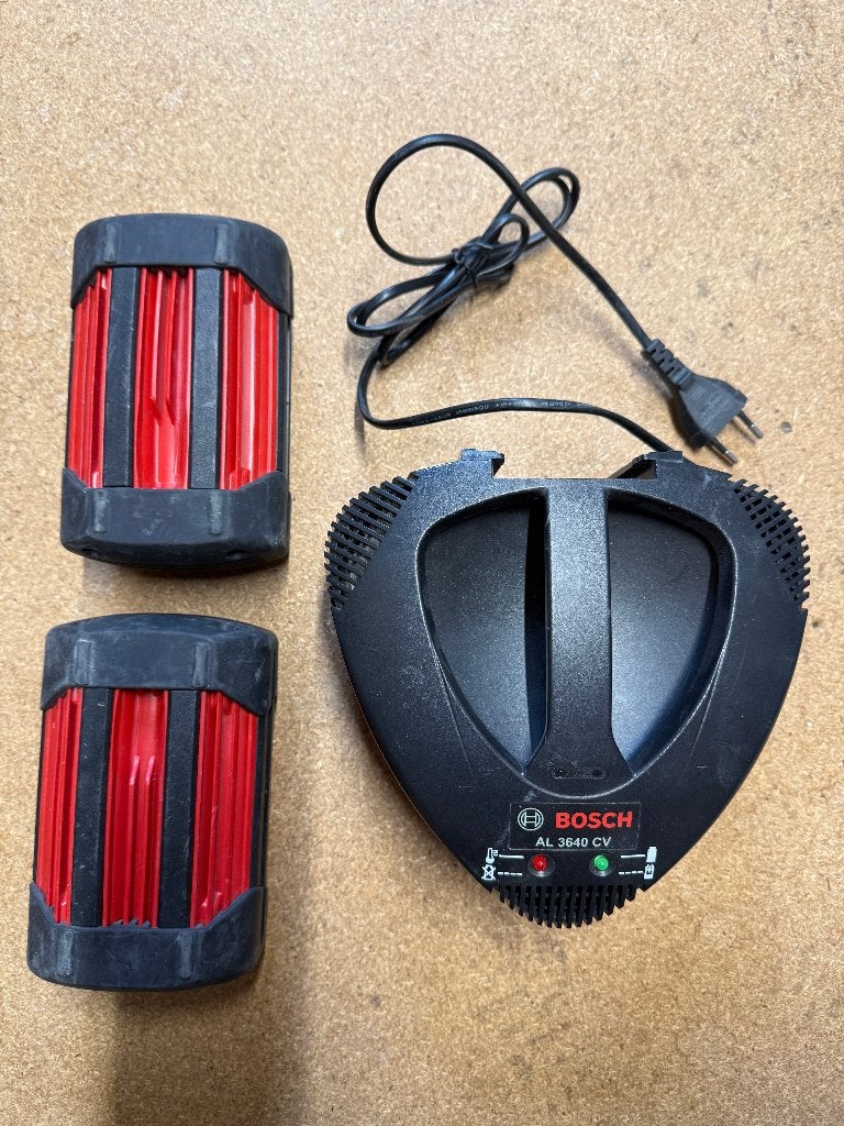 Bosch batterijen en oplader, Ophalen, Gebruikt