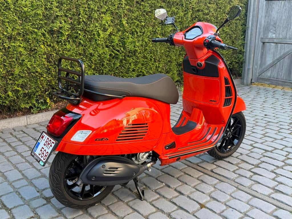 Vespa GTS 300 Supersport Nieuw model! Oranje Impulsivo, Ophalen, Overige modellen, Zo goed als nieuw, Benzine