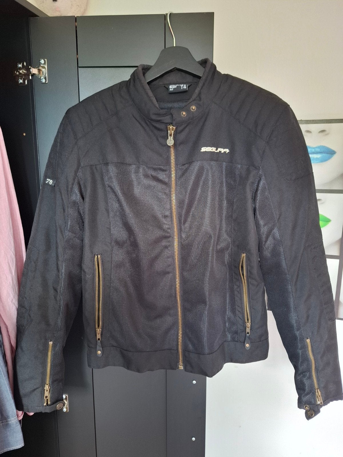 Veste moto ete femme segura, Motos, Vêtements | Vêtements de moto, Enlèvement ou Envoi
