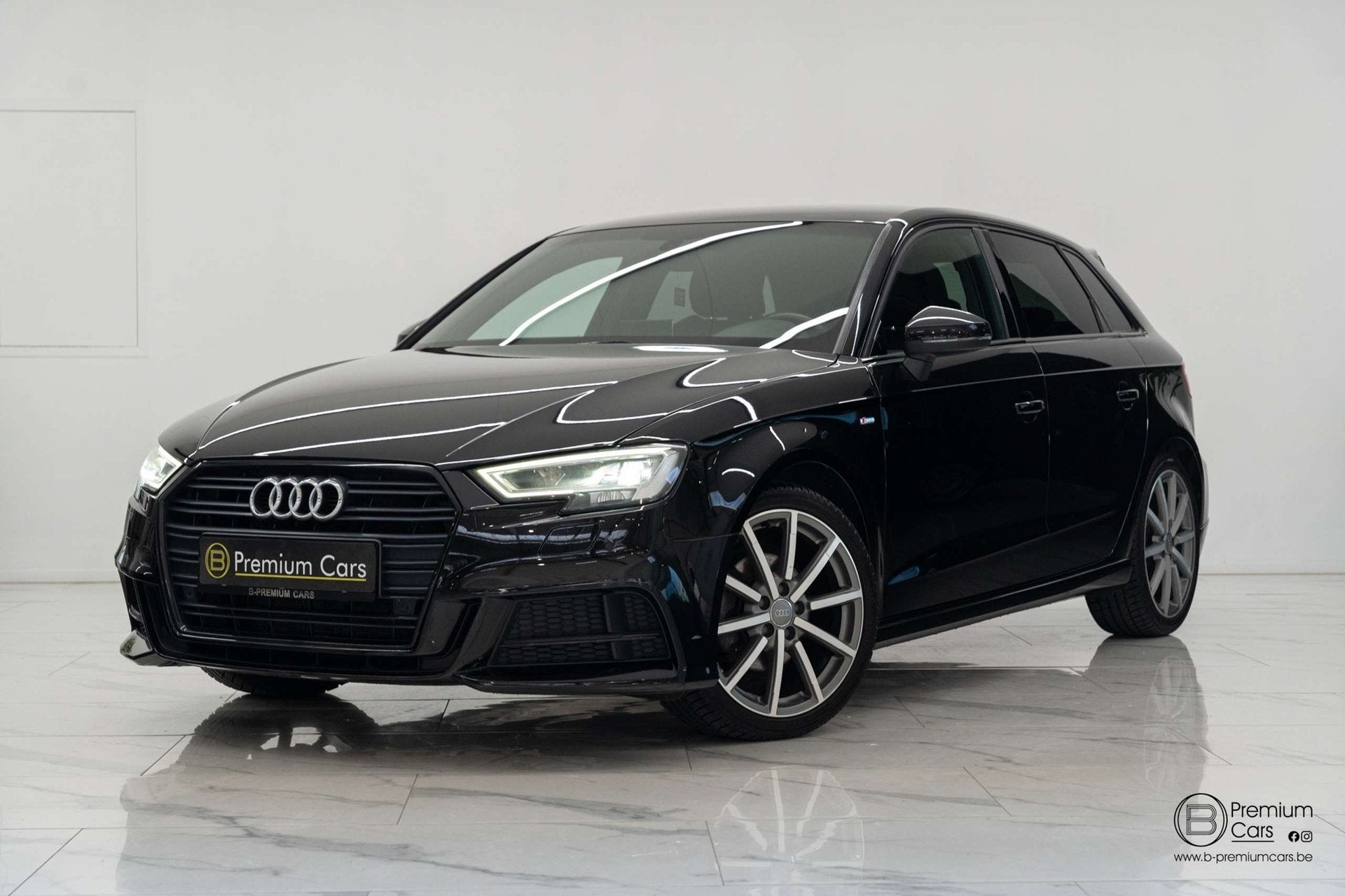 Audi A3 Sportback S-Line! 1.5 TFSI 150 PK! Black pack!, Autos, Achat, Entreprise, Boîte manuelle, Noir