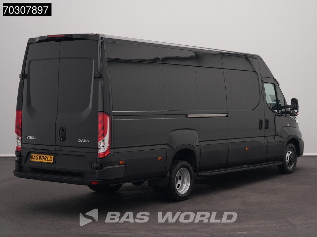 Iveco Daily 35C21 3.0L Automaat Black Edition L4H2 ACC LED A, Auto's, Stof, Euro 6, 4 cilinders, 2585 kg