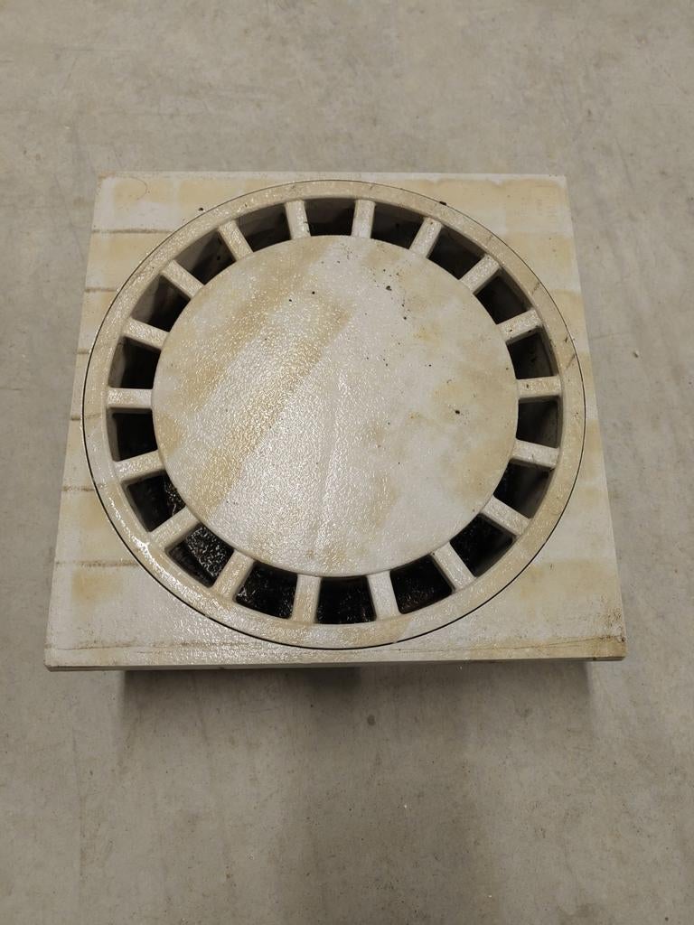 Verticale PVC afvoersifon 25x25 cm – aansluiting Ø110, Ophalen, PVC