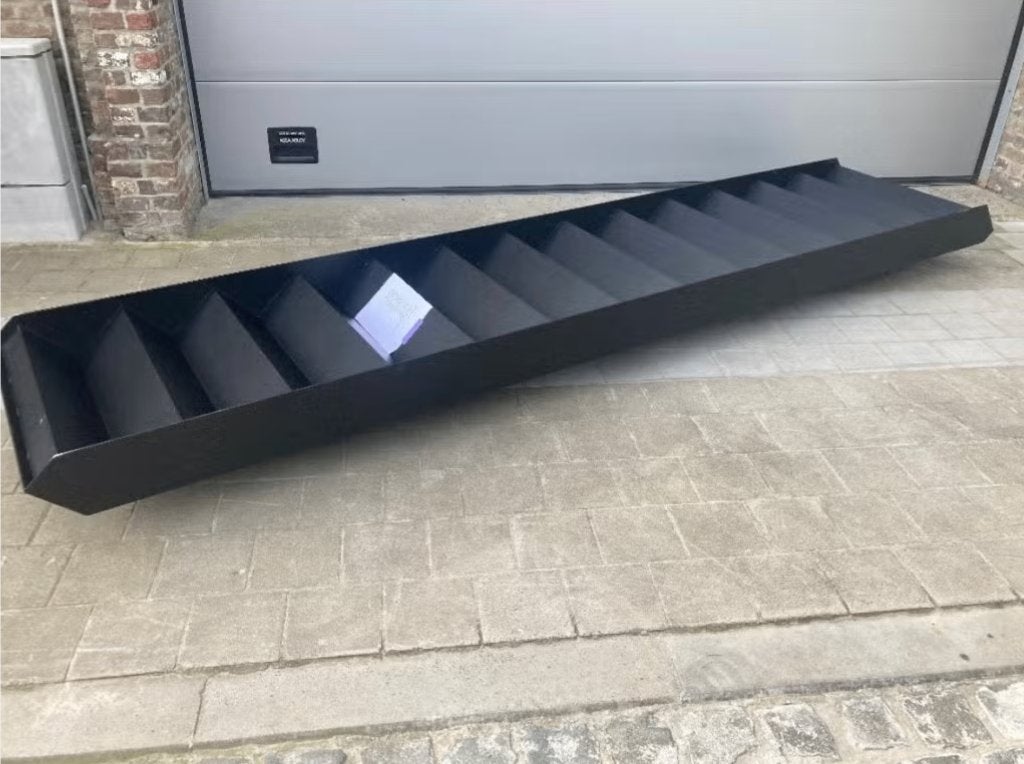stalen/ metalen design trap, Doe-het-zelf en Bouw, Ophalen, Gebruikt, Trap