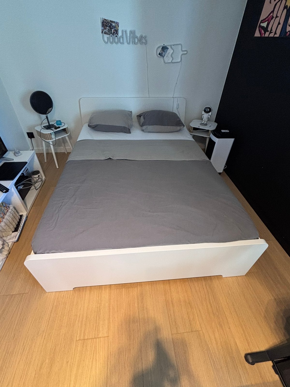 Twee bedden 140cm op 200 cm, Huis en Inrichting, Slaapkamer | Bedden, Ophalen, Zo goed als nieuw, 200 cm