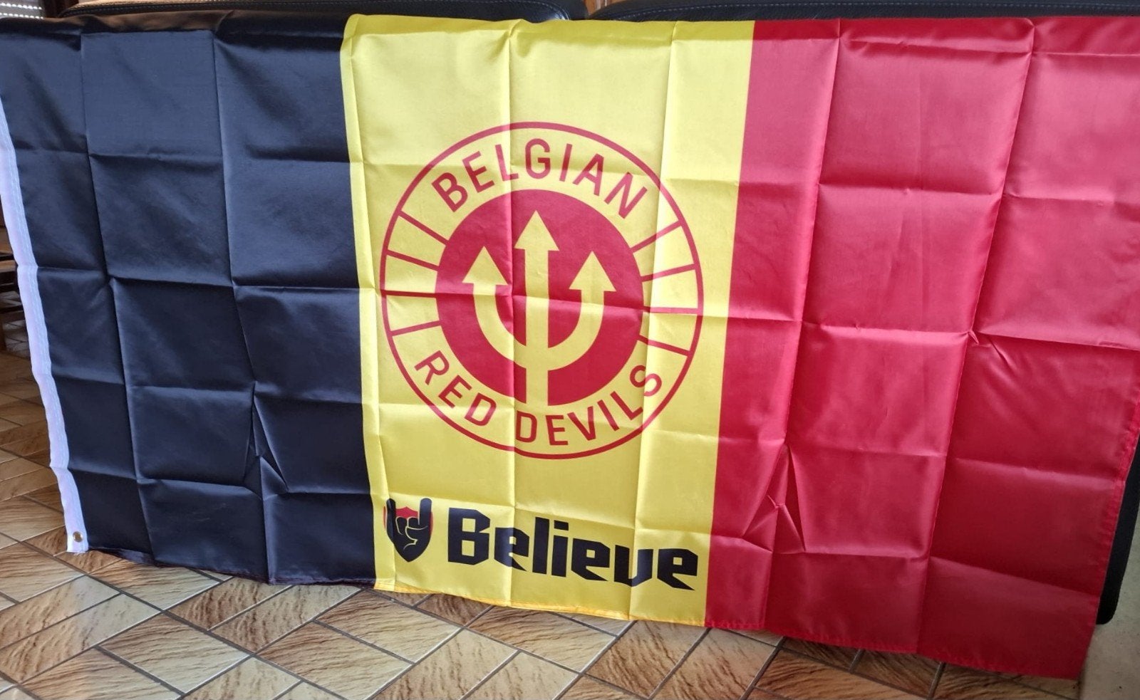 Nieuw! Belgische vlag - 154 cm  92 cm (Rode Duivels), Ophalen of Verzenden