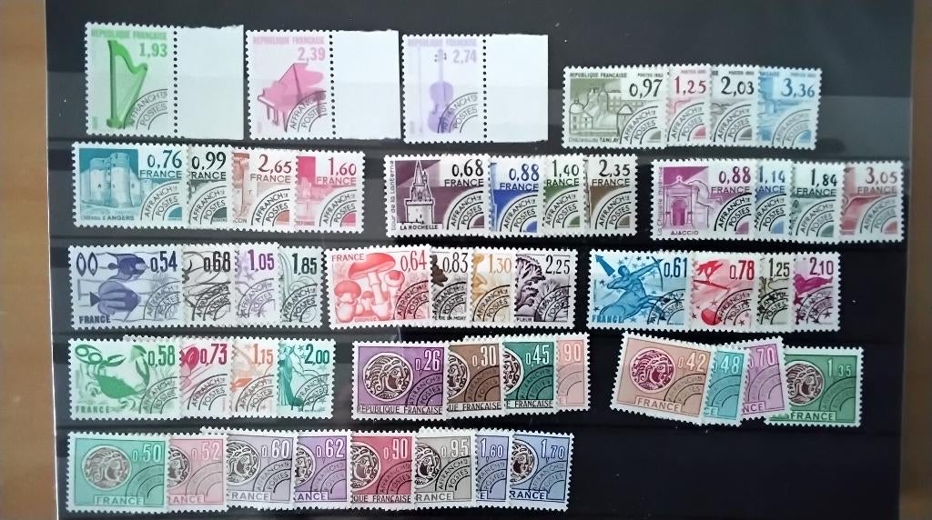 Lot Frankrijk voorafgestempelde zegels MNH., Verzenden