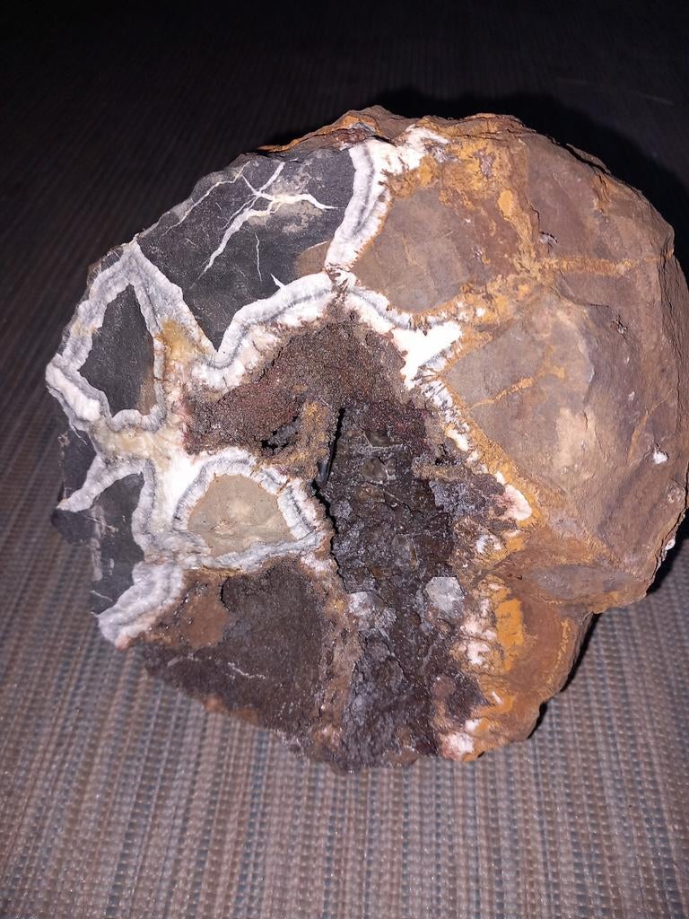 Kwartts (kleurloze kristallant in septaria  marokko, Antiek en Kunst, Ophalen