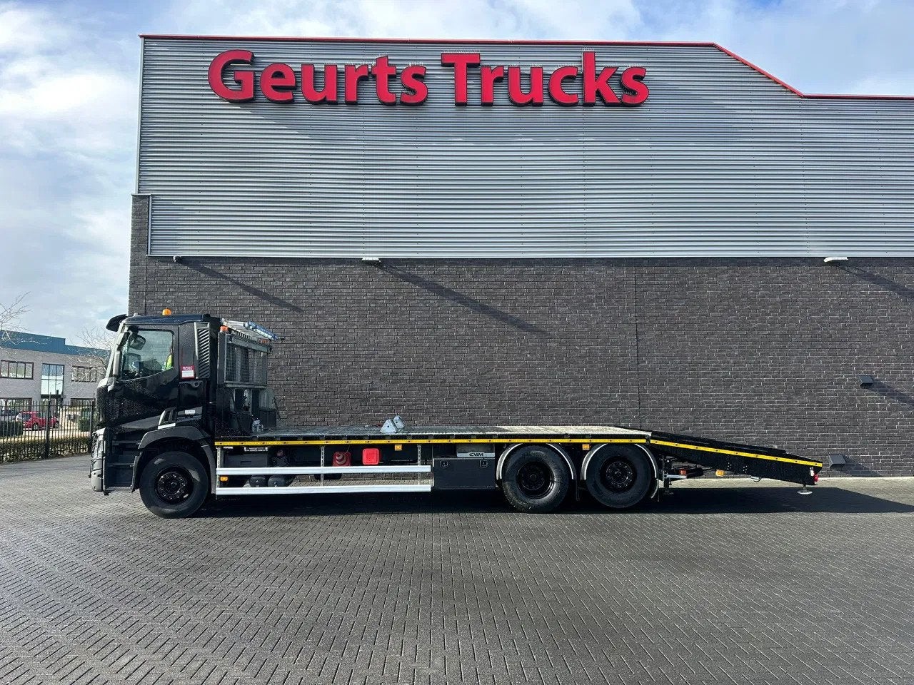 Renault C 440 6X2 OPRIJWAGEN/MACHINE TRANSPORTER/PLATEAU/, Automaat, 324 kW, Euro 6, Renault