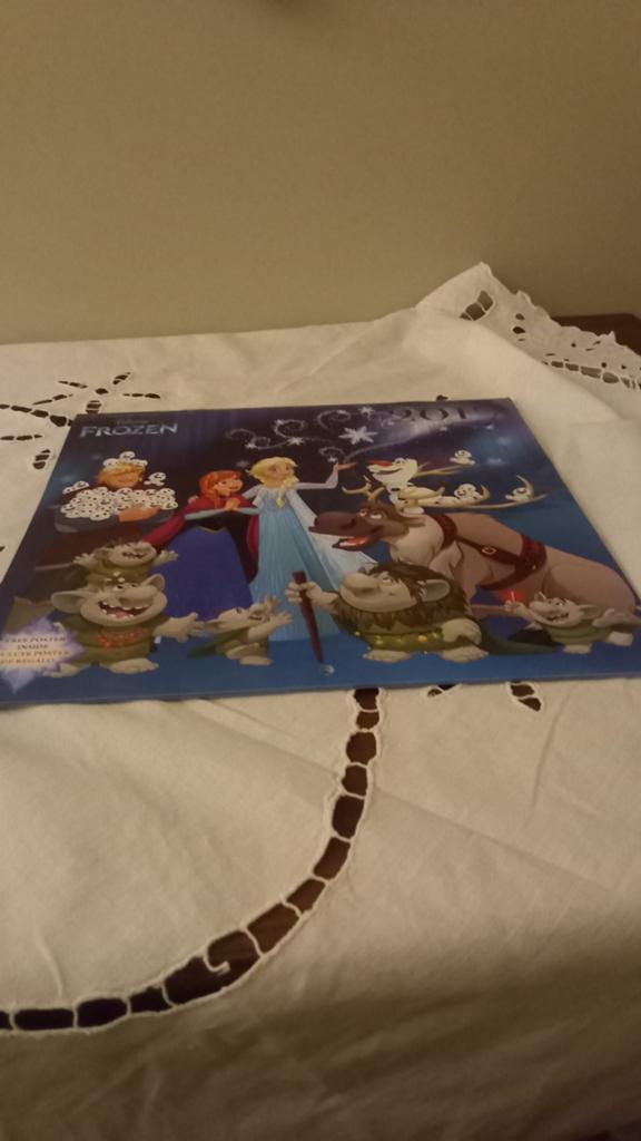 Calendrier reine des neiges 2017 pour collectionneur, Enlèvement ou Envoi, Autres personnages, Comme neuf, Papier, Carte ou Papeterie