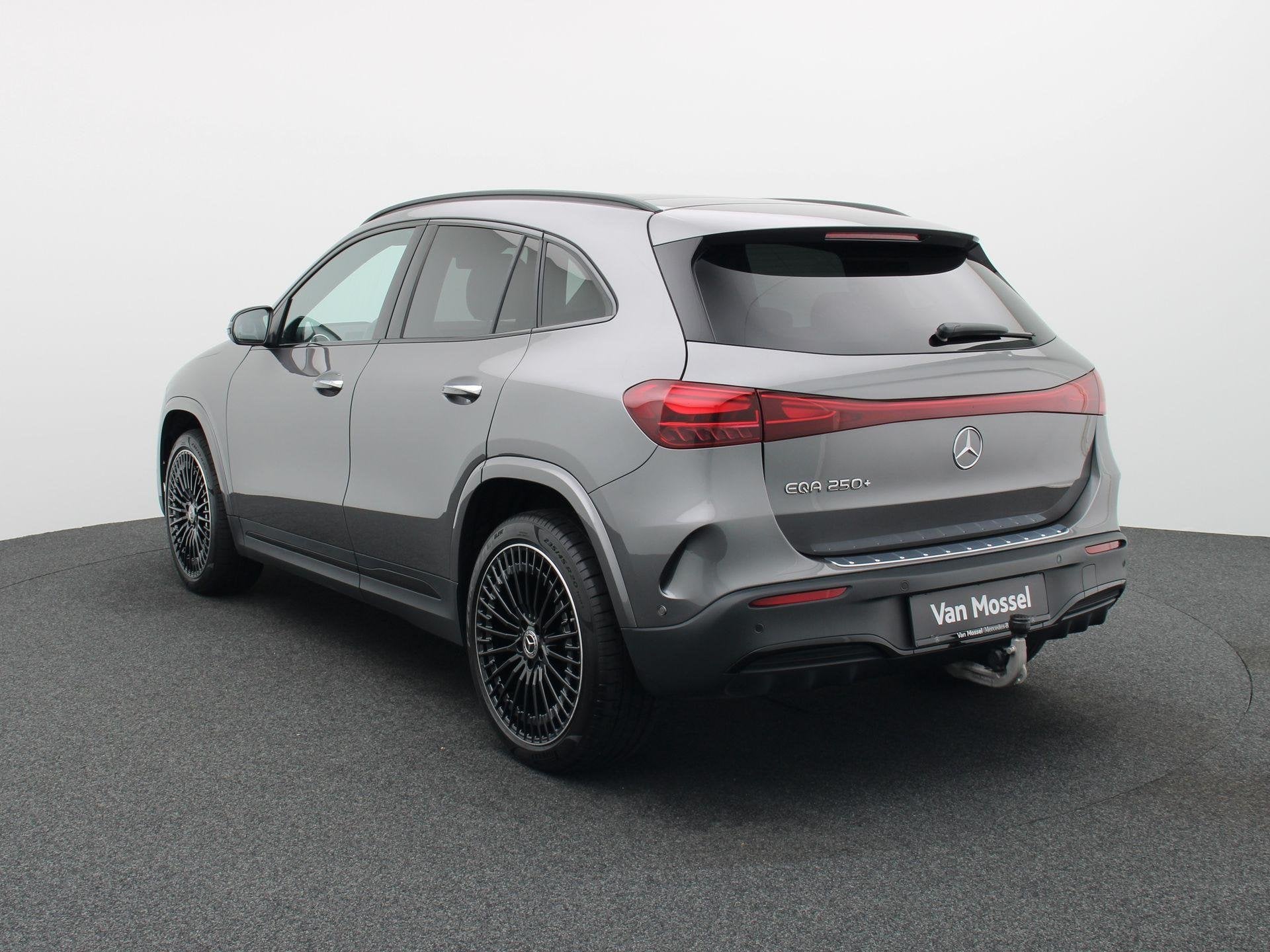 Mercedes-Benz EQA 250+ Star Edition + PANO + BURMESTER + TRE, Auto's, Mercedes-Benz, Dealer onderhouden, Stof, Gebruikt, https://public.car-pass.be/vhr/b80458a8-82a8-4616-a81c-3ed05e2431ea