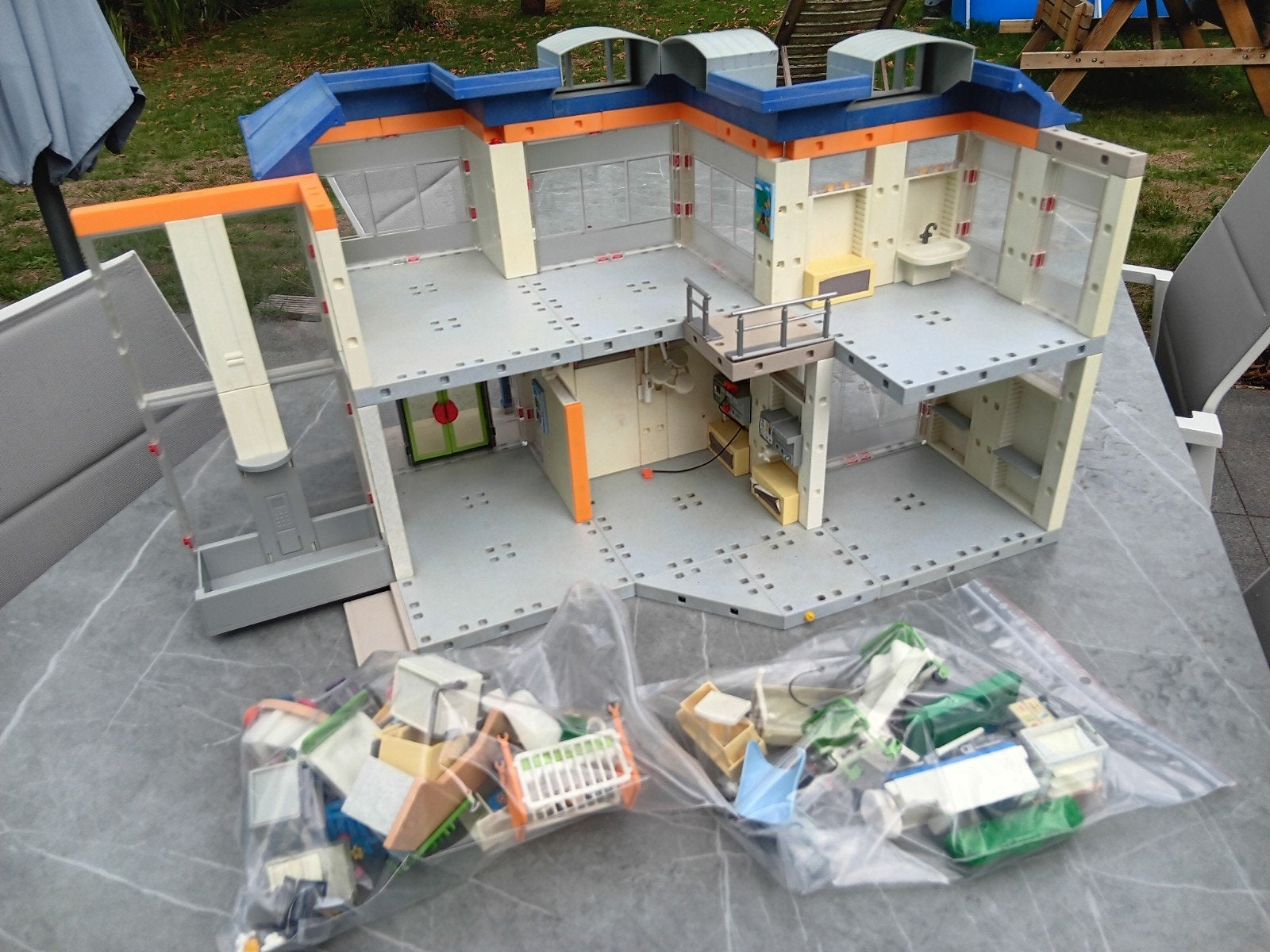 Playmobil ziekenhuis, Kinderen en Baby's, Speelgoed | Playmobil, Gebruikt, Gebouw, Complete set, Ophalen of Verzenden
