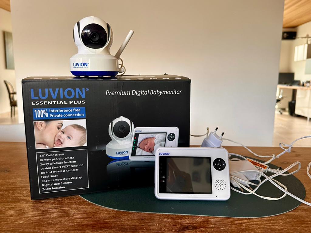 Babyfoon Luvion Essential Plus, Kinderen en Baby's, Babyfoons, Ophalen, Zo goed als nieuw, Camera