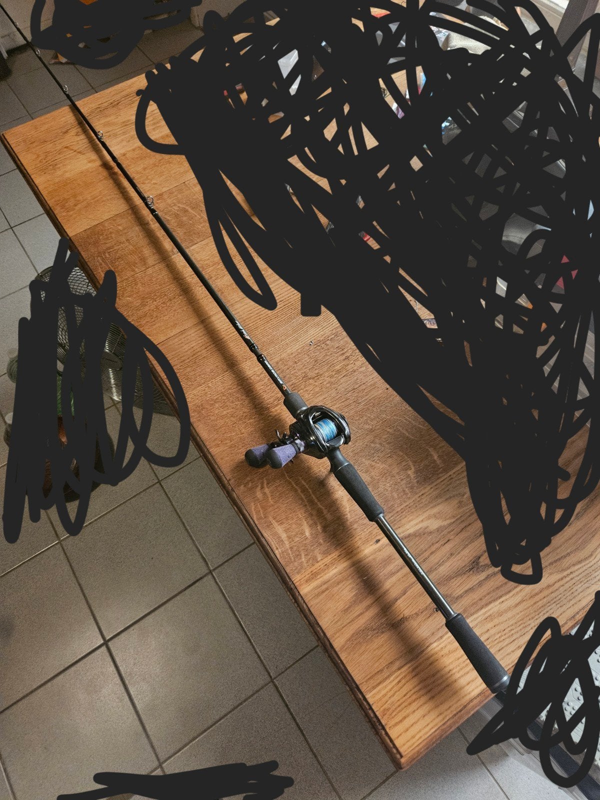 Lews pro-ti reel * savage gear hitchiker hengel, Watersport en Boten, Hengelsport | Roofvissen, Ophalen, Gebruikt, Complete set