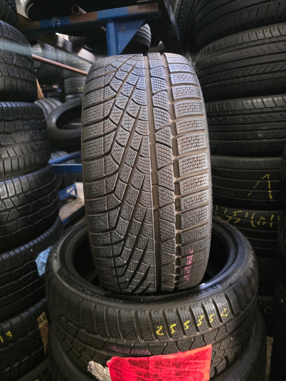 255 35 20 pirelli avec montage et équilibrage, Enlèvement