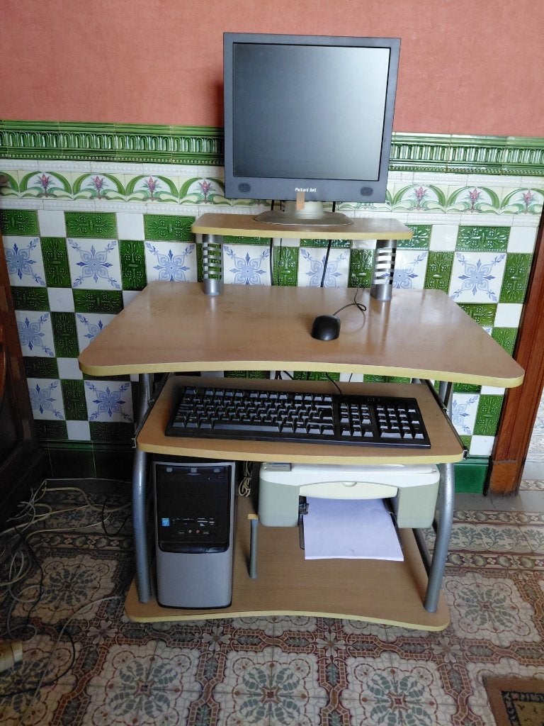 Meuble pour PC, Maison & Meubles, Armoires | Meubles ordinateur, Enlèvement, Utilisé