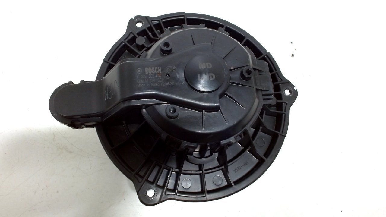 Kachel ventilator motor Hyundai i30, Autos : Pièces & Accessoires, Onderdelen@venauto.nl, Van der Ven Autorecycling B.V., Ettenseweg 76, 4706 PB Roosendaal, The Netherlands