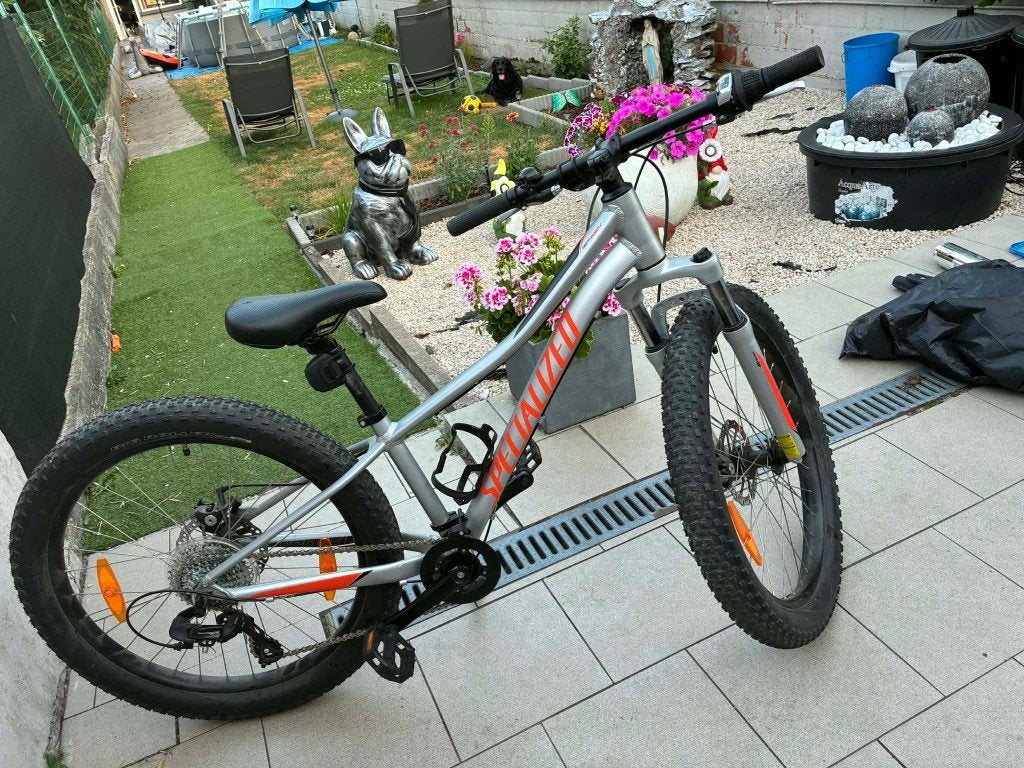 Specialized riprock 24, Fietsen en Brommers, 20 inch of meer, Zo goed als nieuw, Schijfrem, Ophalen