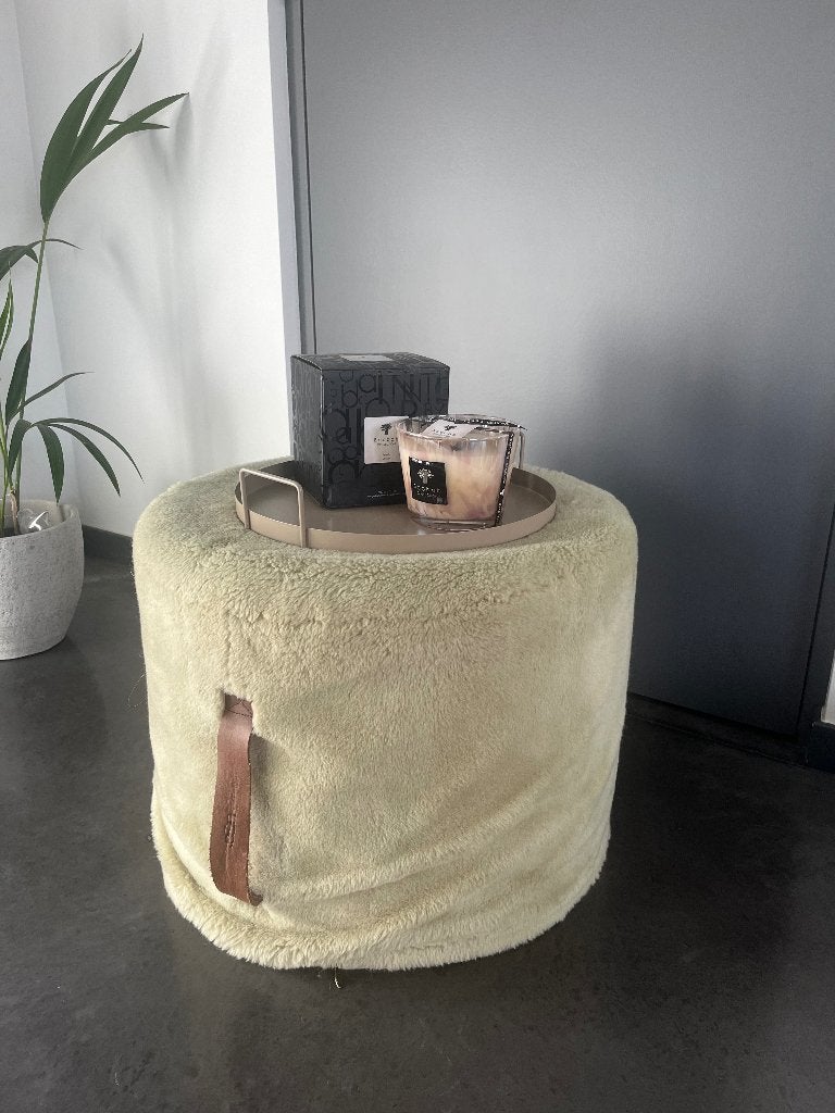 Prachtige poef van UGG, Ophalen, Gebruikt, Rond