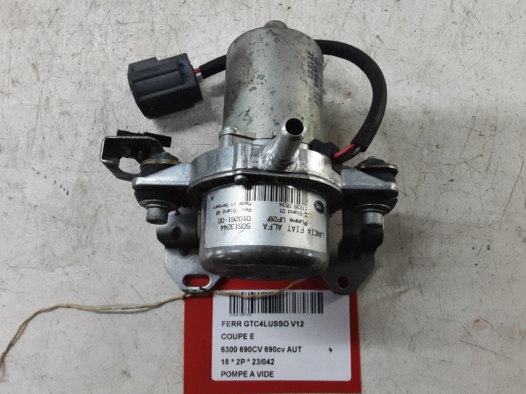 VACUUM POMPE Ferrari GTC4 Lusso (01-2016/-) (50513244), Mevr. I. Hauben, Ferrari, Utilisé, Rue de l'Espoir 34 34
4030  GRIVEGNÉE, BE