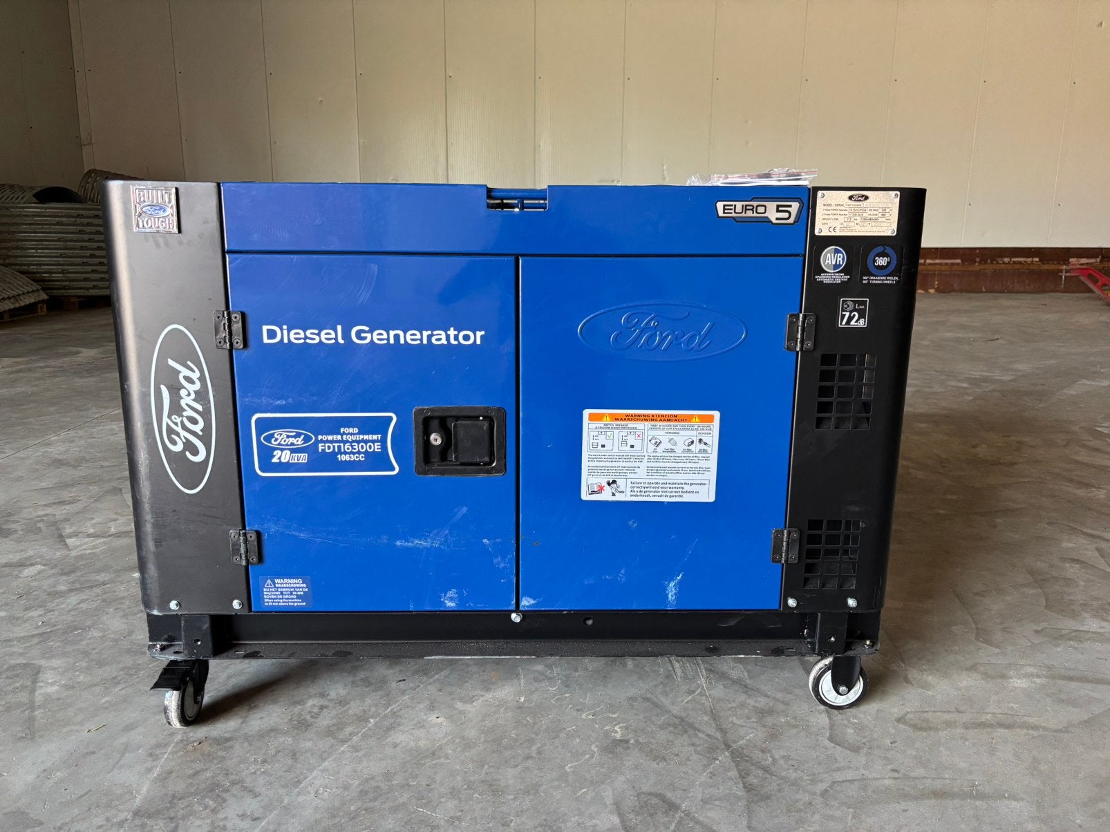 Dieselgenerator, Ophalen, Zo goed als nieuw