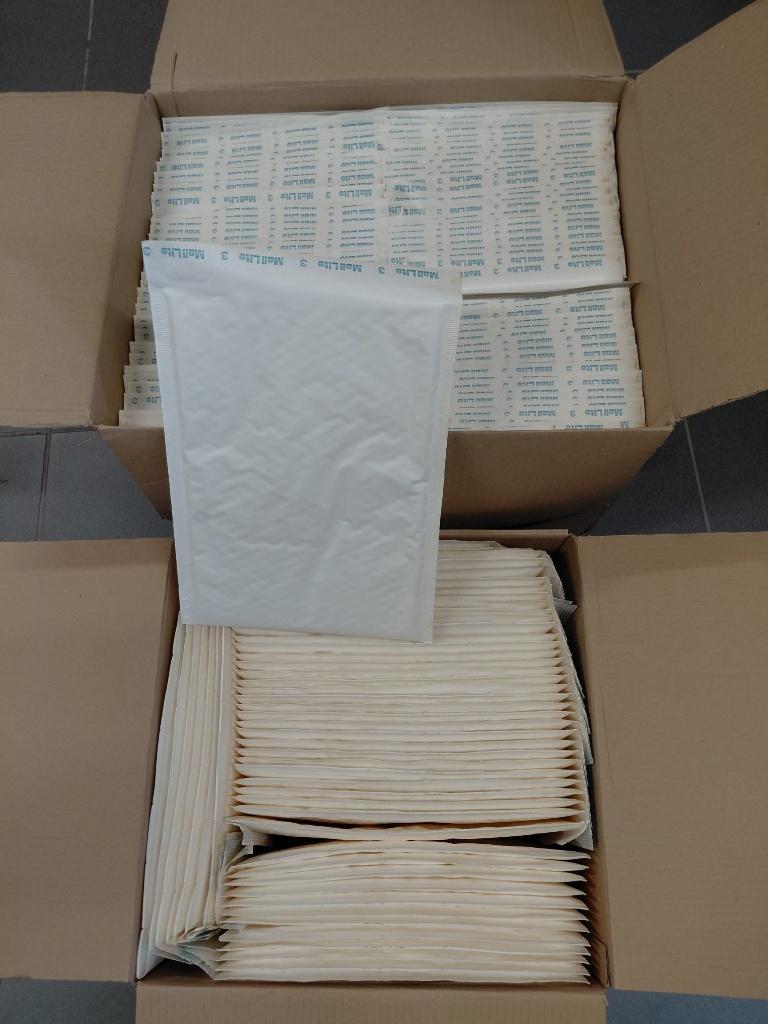 150 stuks luchtkussenenveloppe  / bubbel enveloppe, Ophalen, Envelop