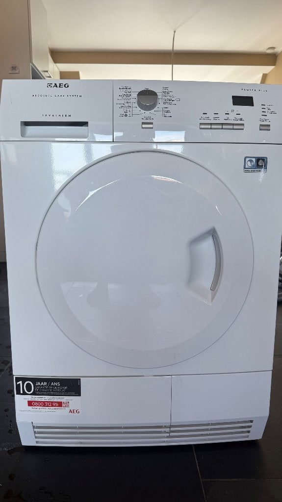 Sécheuse à pompe à chaleur AEG — Excellent état, Electroménager, Sèche-linge, 6 à 8 kg, Chargeur frontal, Enlèvement, Utilisé