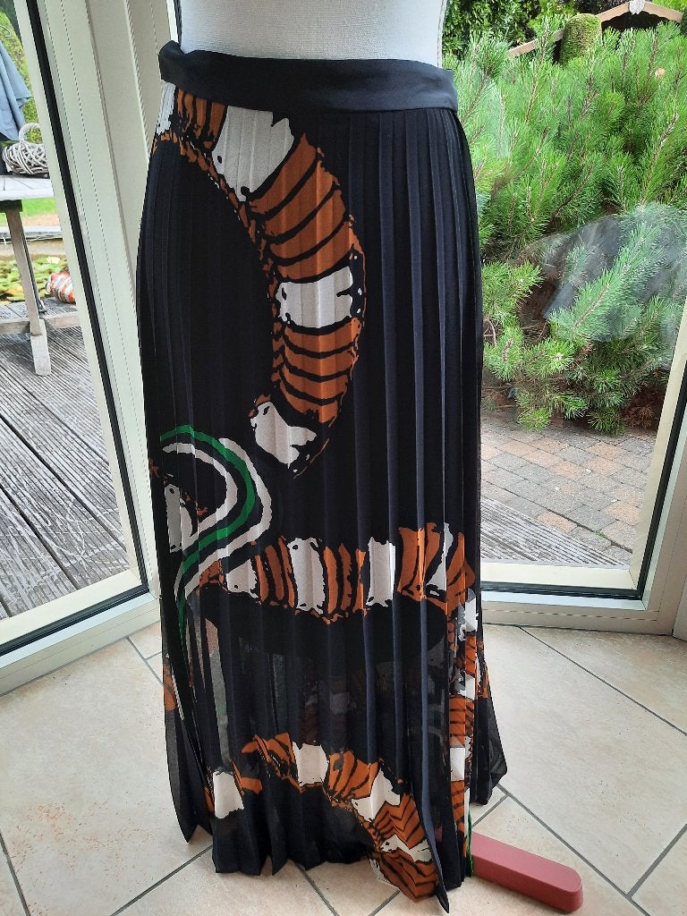 Exclusieve rok by MALENE BIRGER - 40, Kleding | Dames, Maat 38/40 (M), Zo goed als nieuw, By Malene Birger, Onder de knie