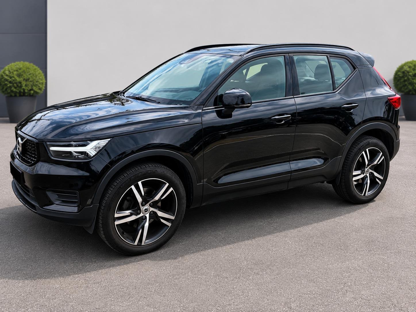 Volvo XC40, Autos, Volvo, XC40, 4x4, ABS, Phares directionnels, Régulateur de distance, Airbags, Air conditionné, Alarme, Apple Carplay