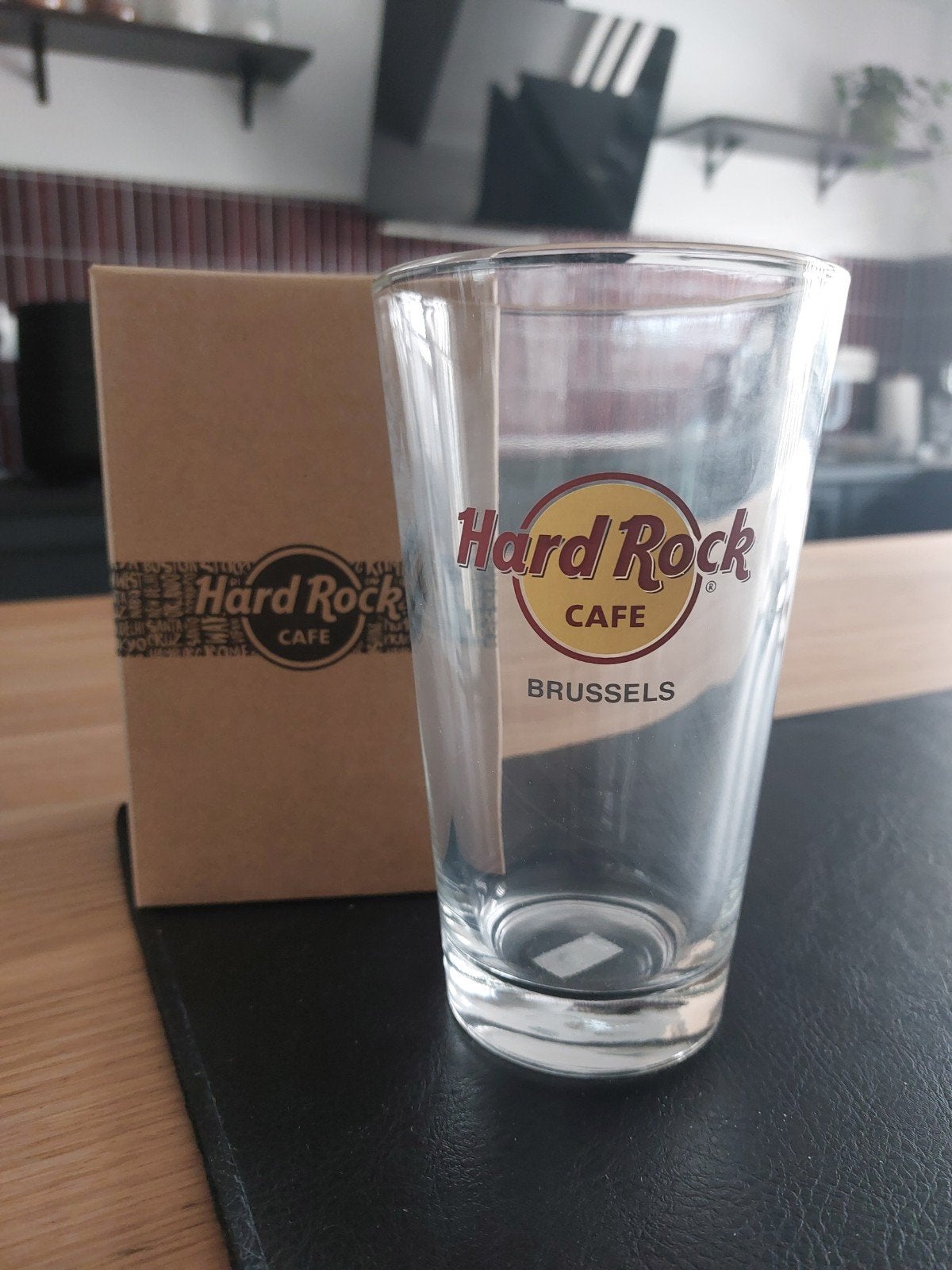 Hard Rock Café-glas Brussels, Ophalen of Verzenden, Nieuw, Frisdrankglas