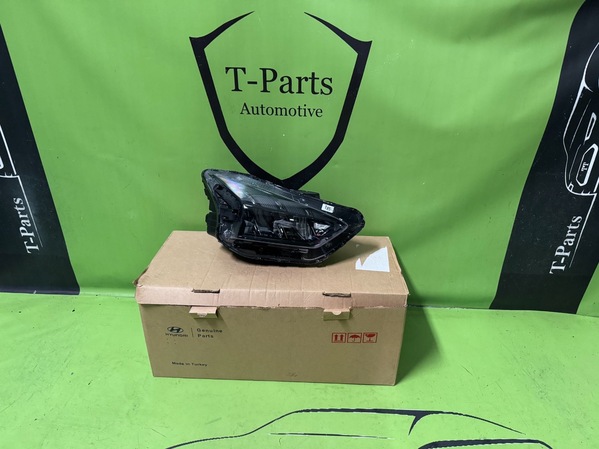 Phare droit Hyundai Bayon, lampe 92102Q0600, Neuf, Heolleung-ro 12
06797  Seoul, Info@hyundai.com, Hyundai