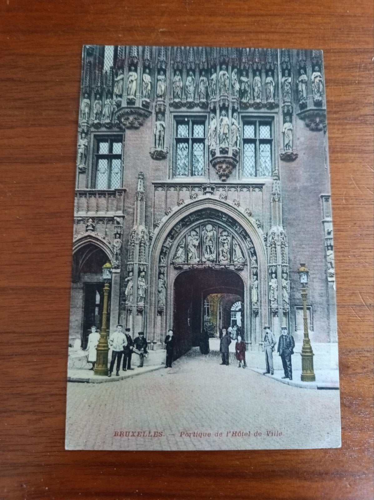 Portique de l'hôtel de ville de Bruxelles, Enlèvement