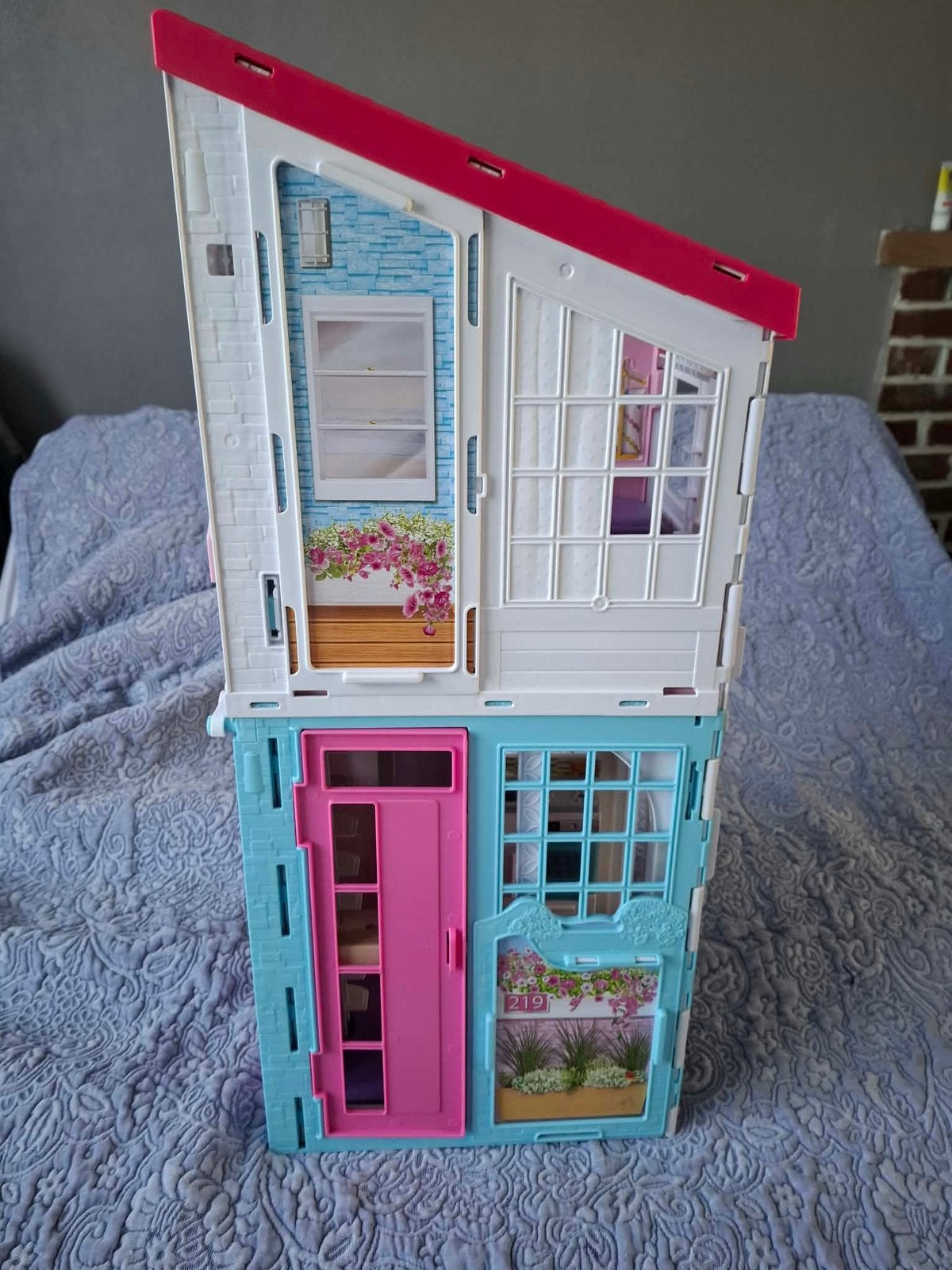 Grande maison barbie Malibu pliable 2 barbies & accessoires, Enlèvement ou Envoi, Comme neuf